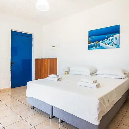 Garden View-sea View Apartment